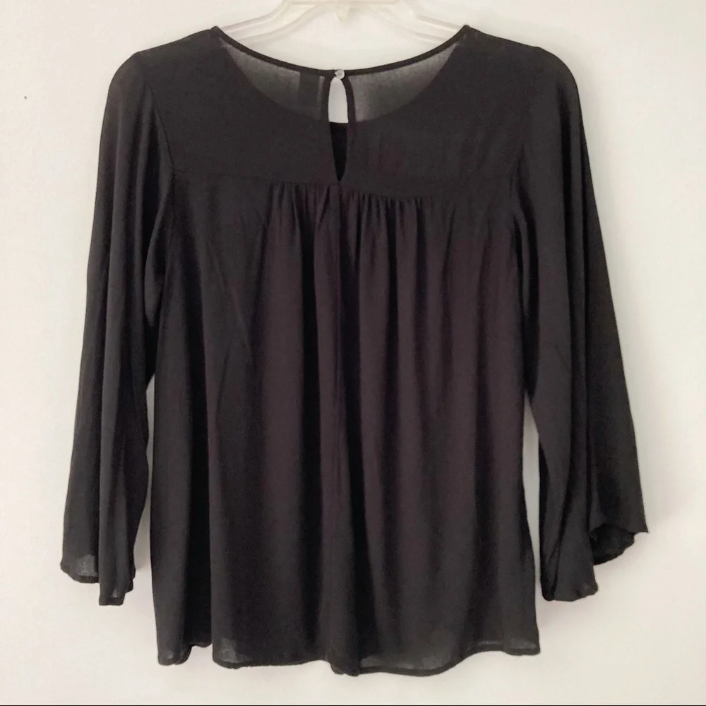 Old Navy Empire Waist Bell Sleeves Blouse Size M - Picture 2 of 8